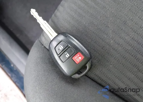 2017 Toyota Rav4 Le z USA, uszkodzony, nr VIN JTMZFREV0HJ119672